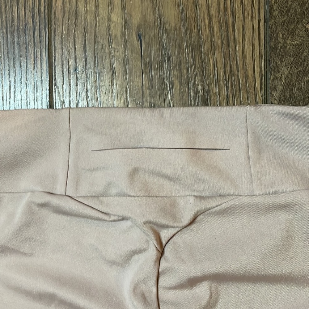 Gymshark Dry Moisture Management 7/8 Blush Pink/Purple‎ Leggings Sz M - Picture 7 of 7